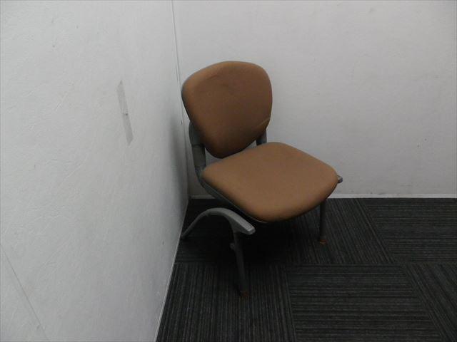 - เก้าอี้สำนักงานแบบซ้อนกันได้