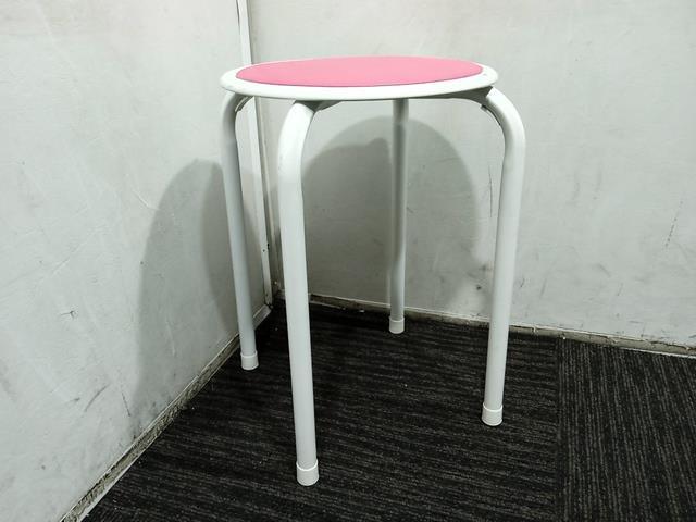 - Round Chair