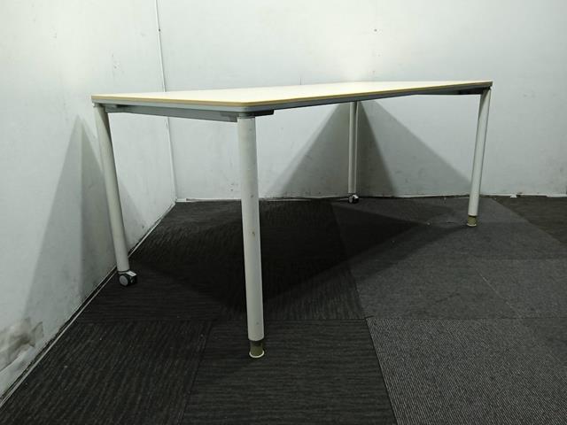 Okamura โต๊ะประชุม