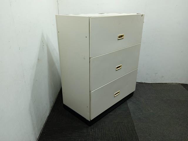 - Drawers Cabinet ( 3 Drawers )