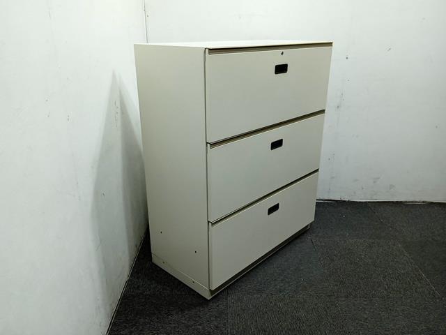 - Drawers Cabinet ( 3 Drawers )