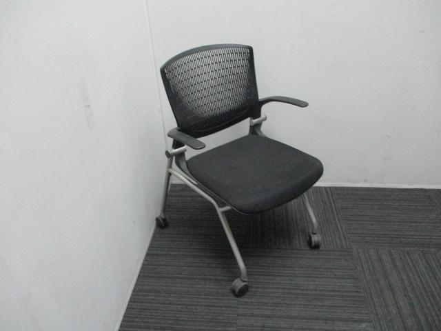 Okamura เก้าอี้สำนักงานแบบซ้อนกันได้