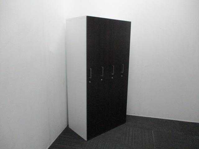 - Staff Locker (4 persons)