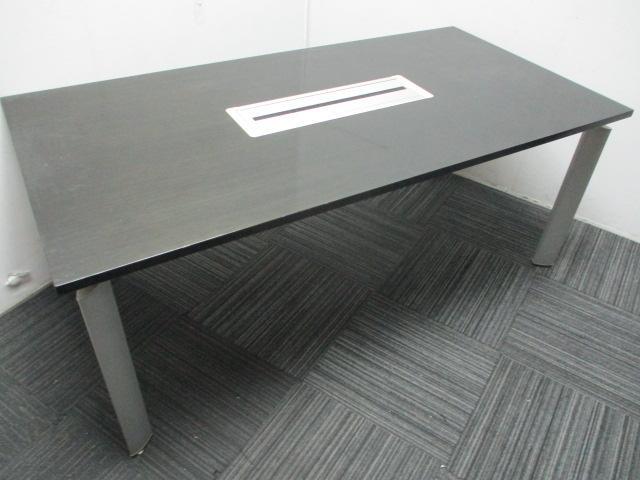 Okamura Meeting Table