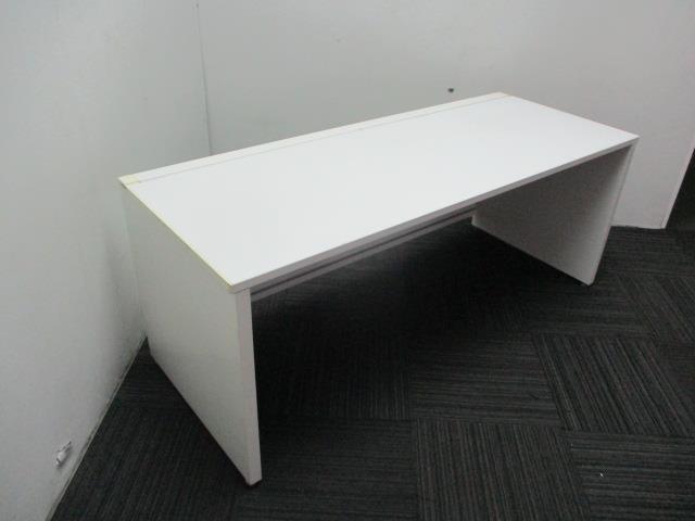 Okamura โต๊ะคอมพิวเตอร์