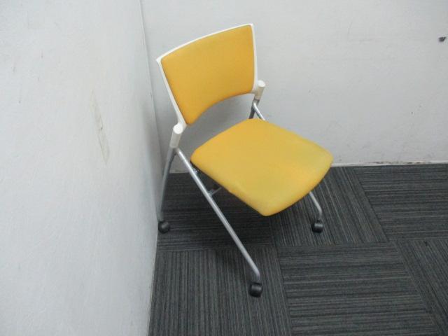 Itoki Stacking Chair