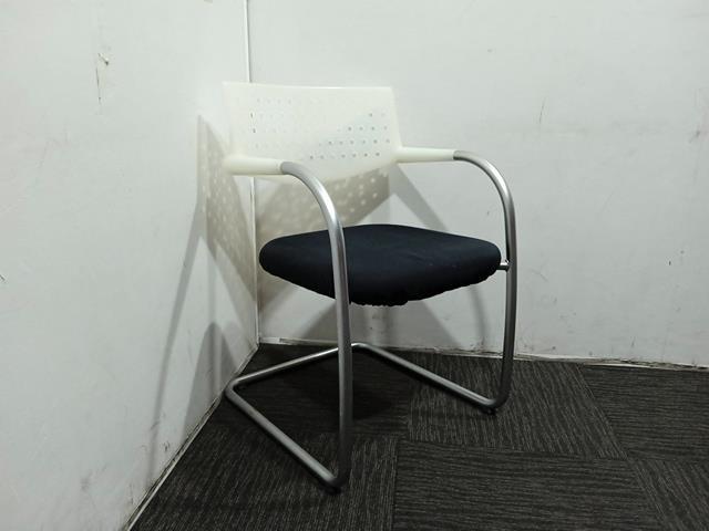 Vitra Meeting Chair