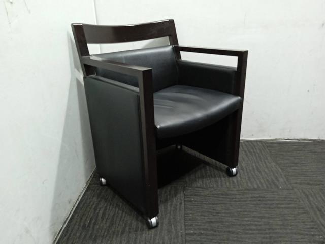 Itoki Lobby chair