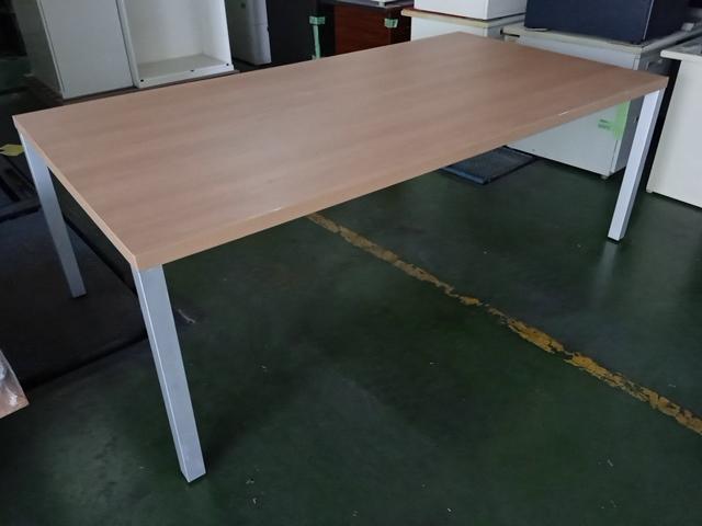 Okamura Meeting Table