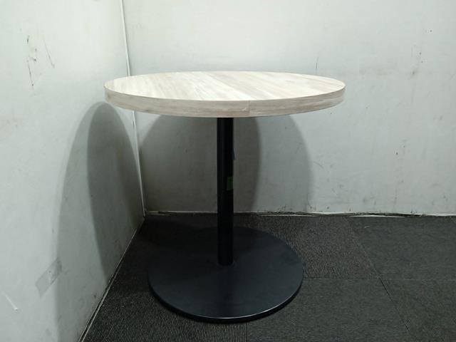 Okamura Round Table