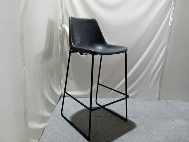 - เก้าอี้ทรงสูง